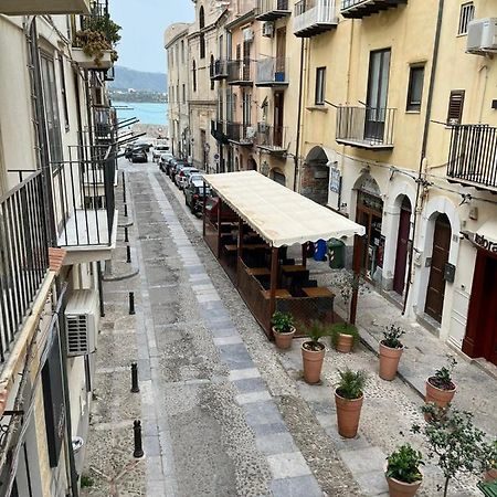 Casa Vacanza Adorno تْشيفالو المظهر الخارجي الصورة