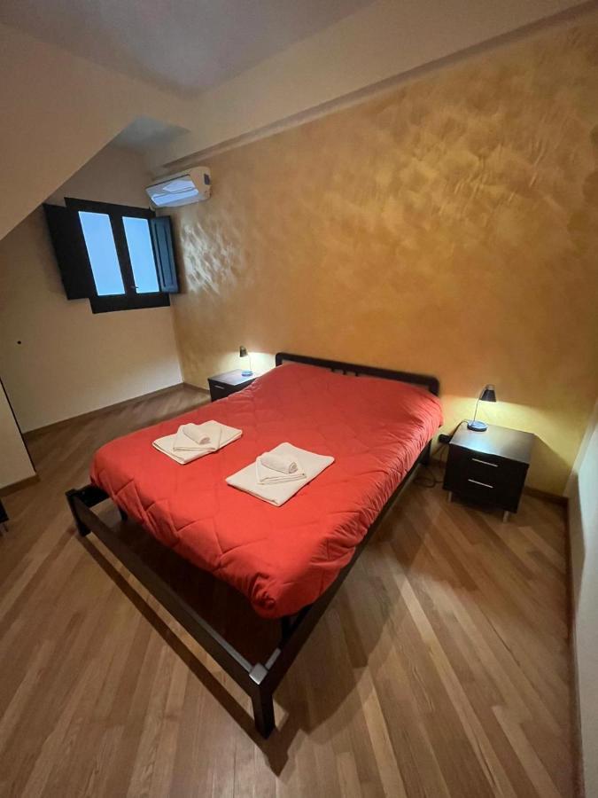 Casa Vacanza Adorno تْشيفالو المظهر الخارجي الصورة